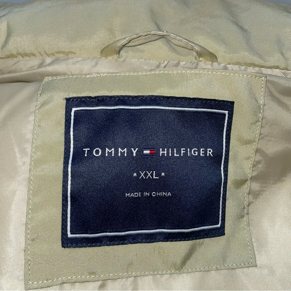 Tommy Hilfiger Women’s Lt Gold Quilted Puffer Vest Sz XXL Zip Front Zip Pockets
